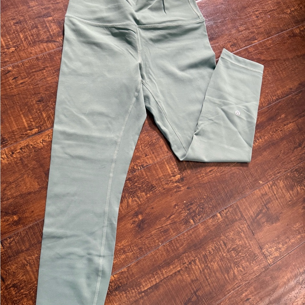 Lululemon Women’s Grey Eucalyptus Leggings High Rise Crop 23” Wunder Train
